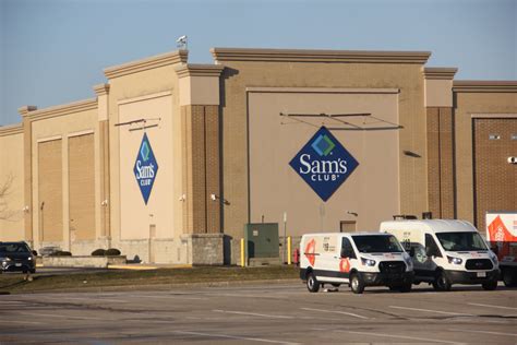 Sam's club mentor ohio - Sam’s Club is directly situated at 5600 Emerald Court, in the north-east section of Mentor. This store is situated properly to serve those from the areas of …